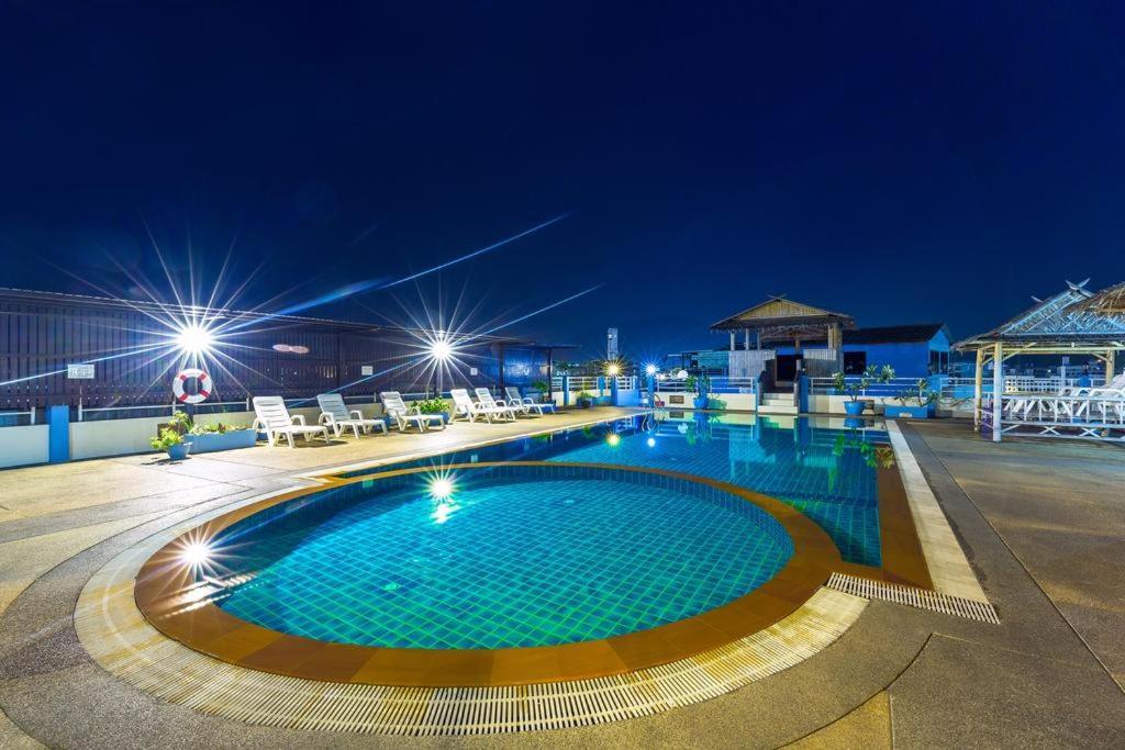 מלון Patong Sharaya Boutique Complex מראה חיצוני תמונה